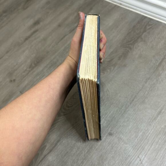 Blue vintage table book- The Brass ring - military history buff- some wear 70s - Picture 4 of 10